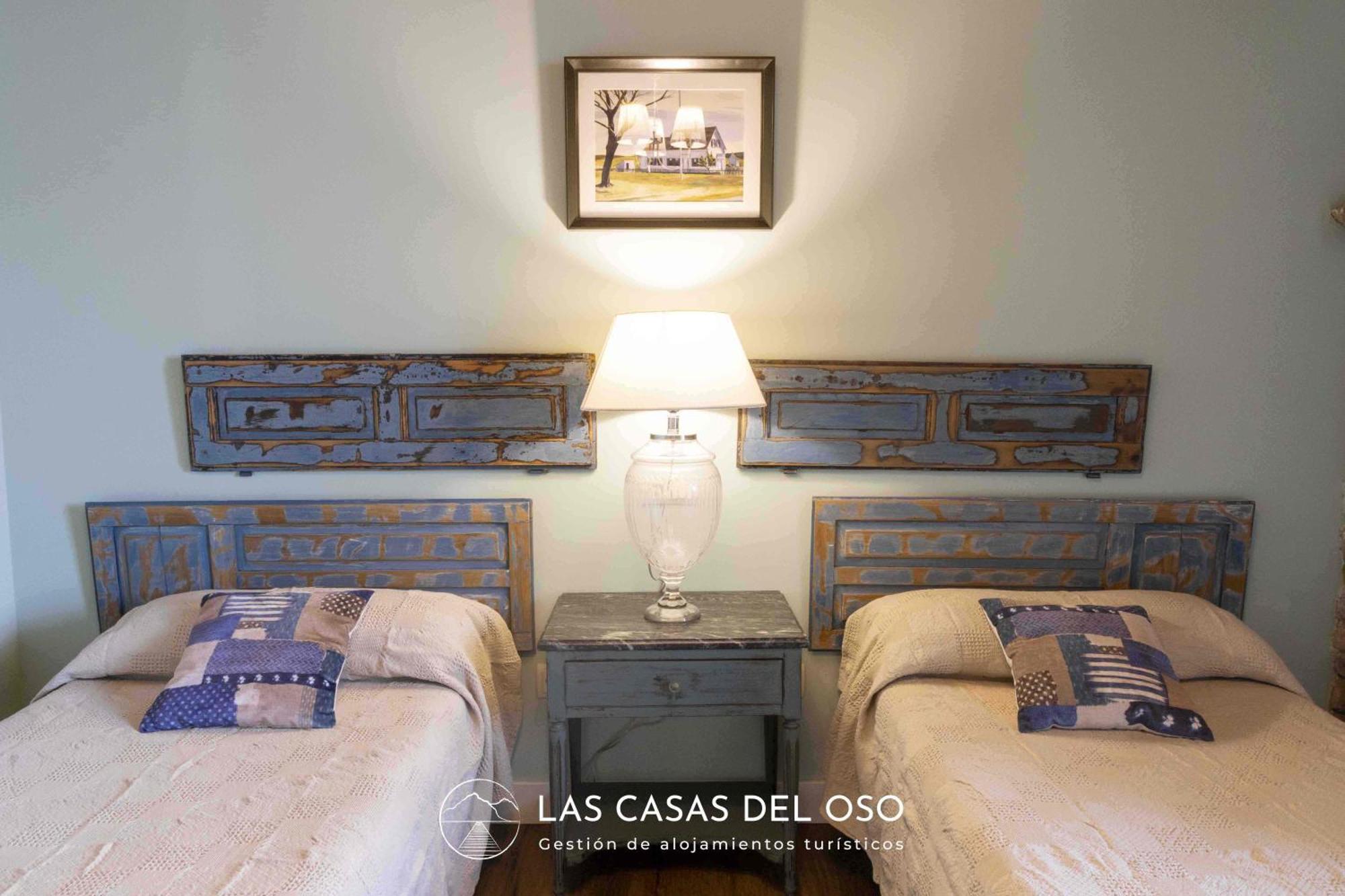 El Mirador De San Trocaya - Las Casas Del Oso Villamarcel Exterior photo