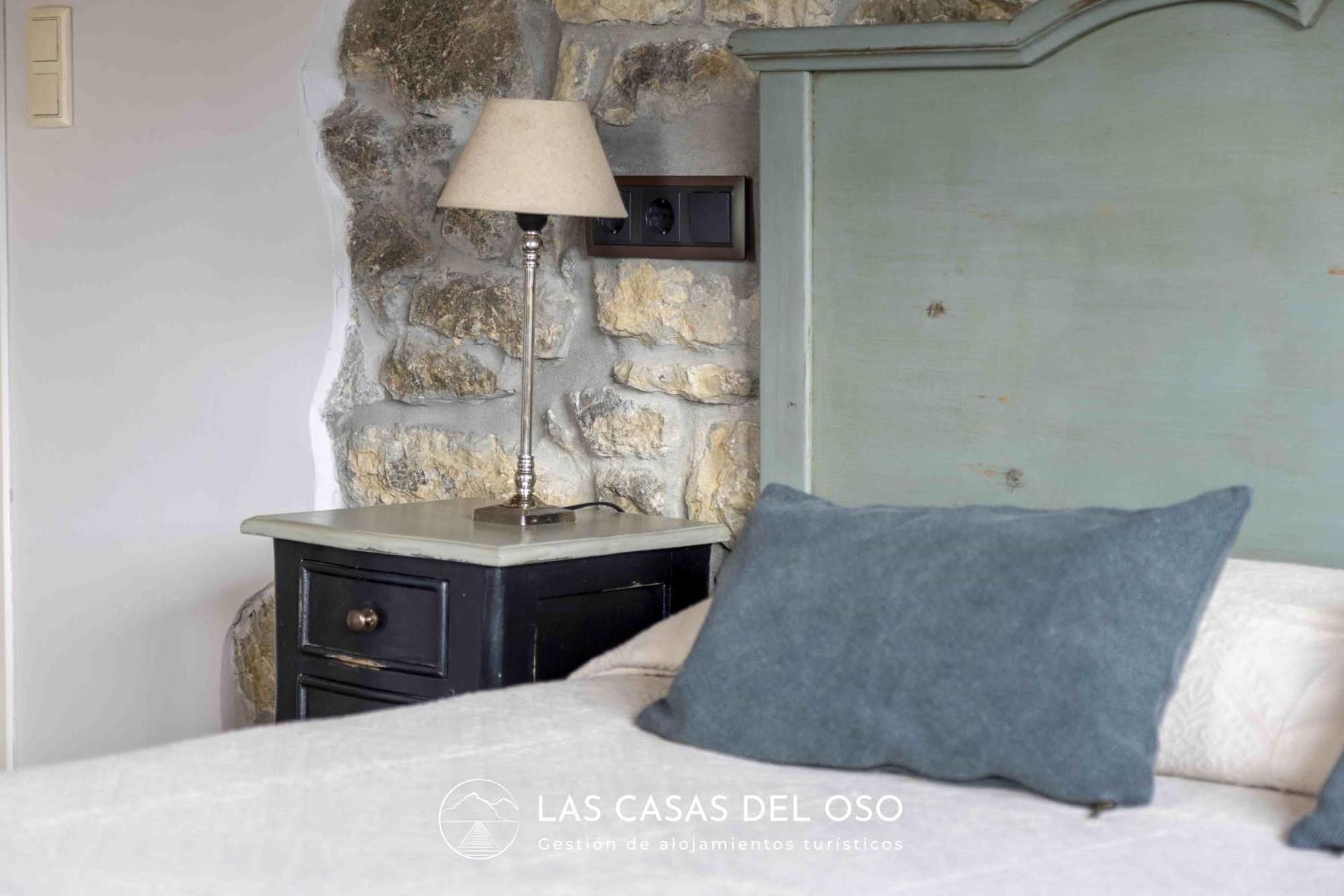 El Mirador De San Trocaya - Las Casas Del Oso Villamarcel Exterior photo