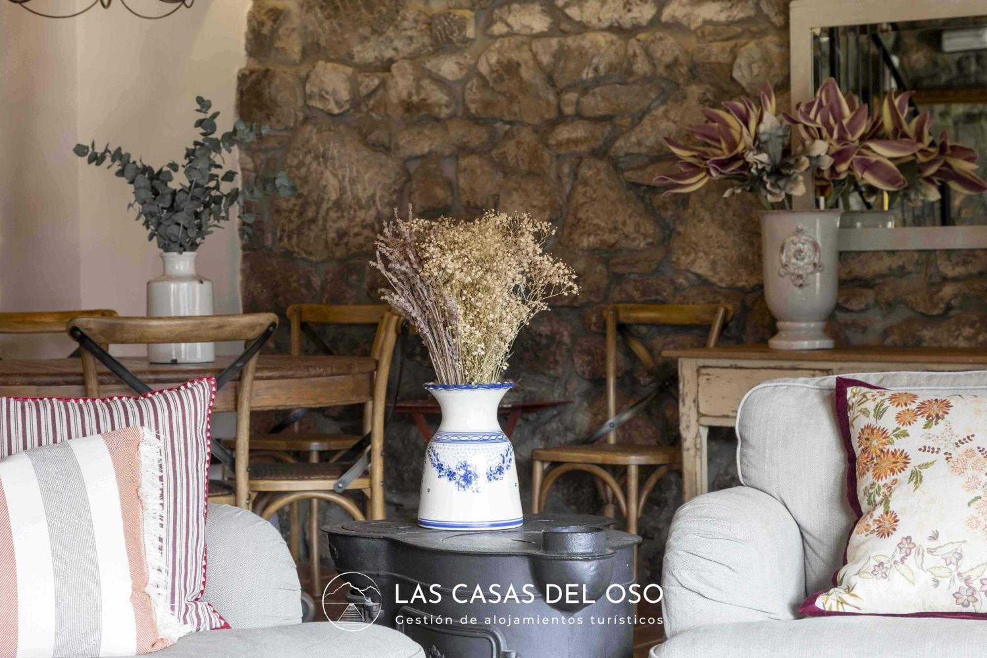El Mirador De San Trocaya - Las Casas Del Oso Villamarcel Exterior photo